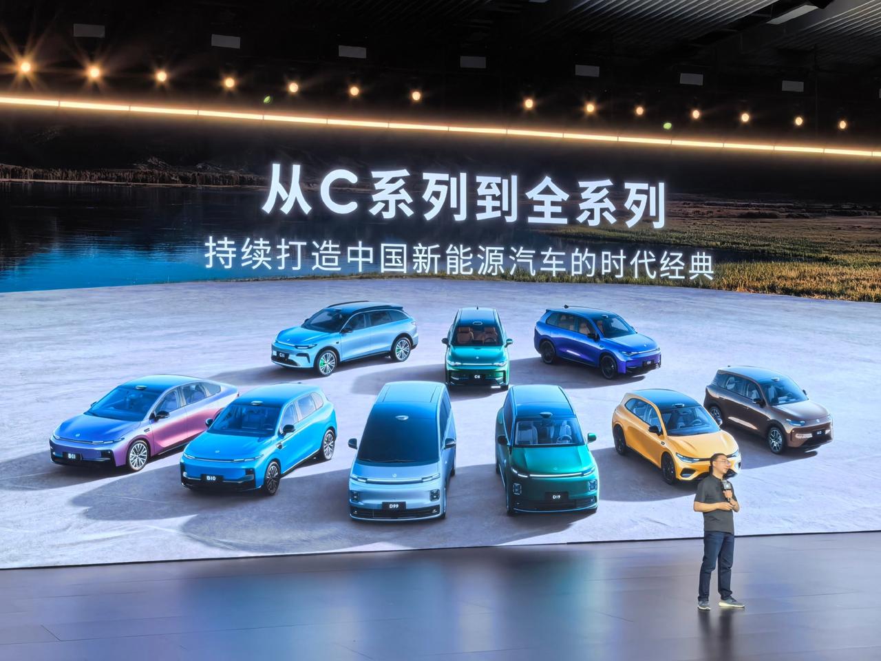 12.58万标配零重力座椅+激光雷达！零跑昨晚把30万级配置彻底打下来了昨晚