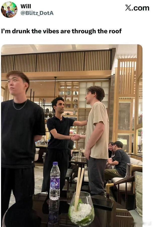 Rtz：呜呜呜，我飞机太菜了DOTA2