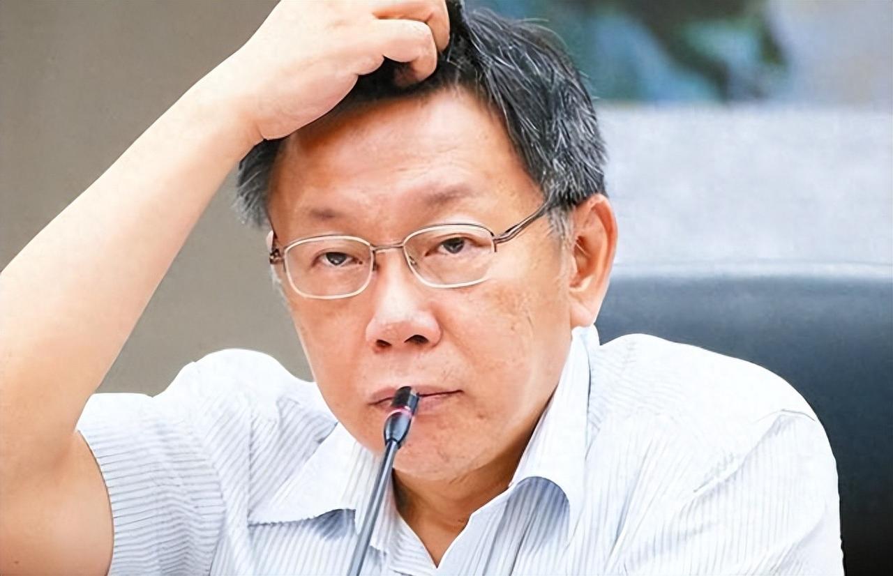 今天，民众党台中市议员江和树怒轰，上周五的事情到今天破案，结果是分局长酿祸，我真