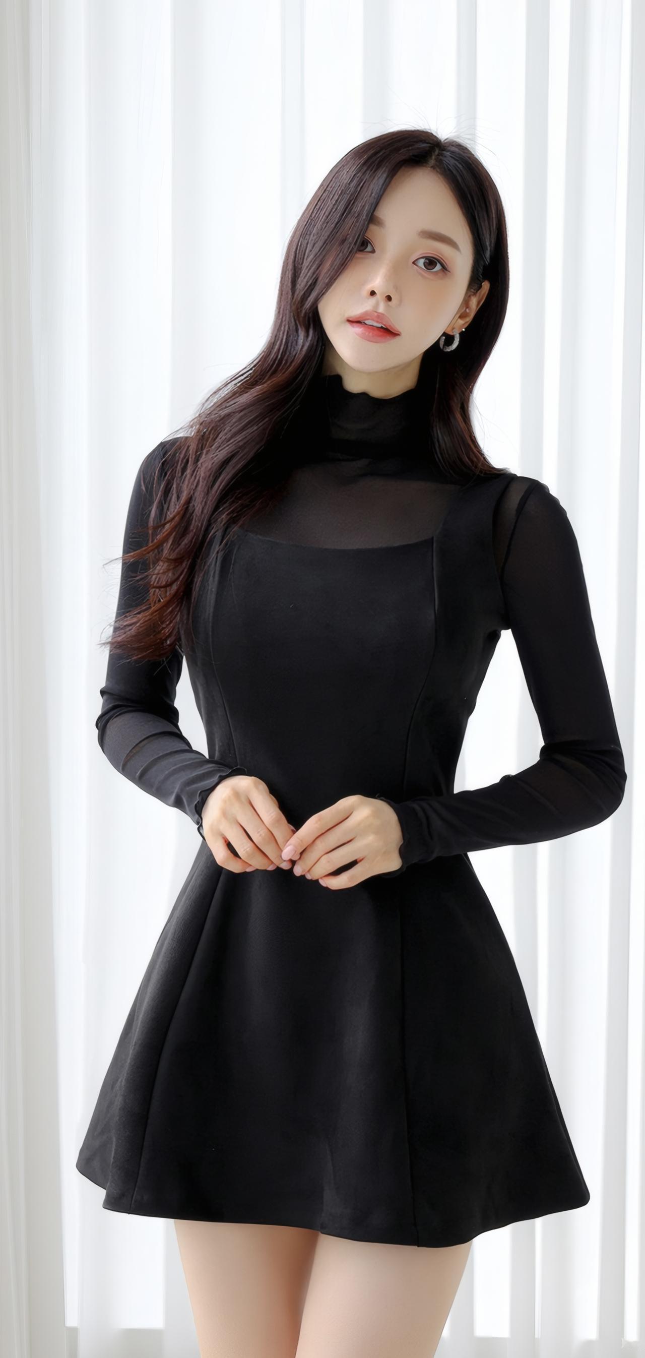 优雅黑裙，气质满满，尽显女性魅力！