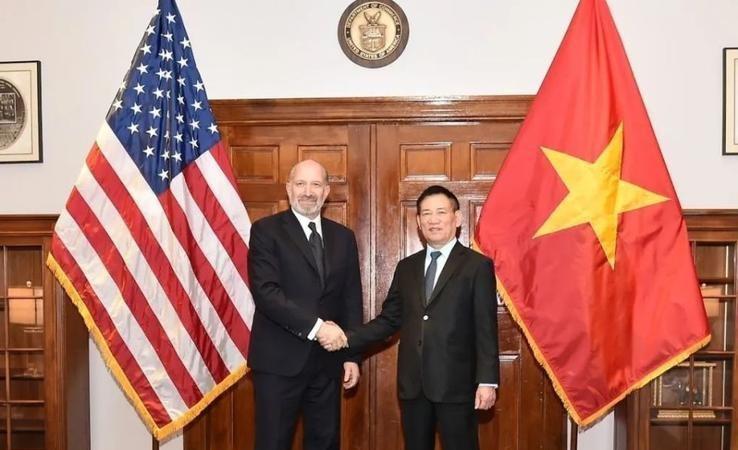 越南与美国的关税谈判达成了！尽管我们中国一再警告别国不得出卖中国利益，但是越南根