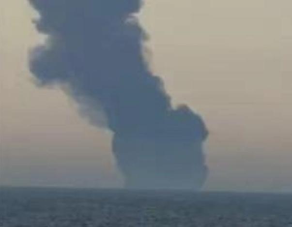 快讯！快讯！土耳其一艘油轮爆炸了。当地时间11月28日，一艘土耳其油轮“凯罗斯”