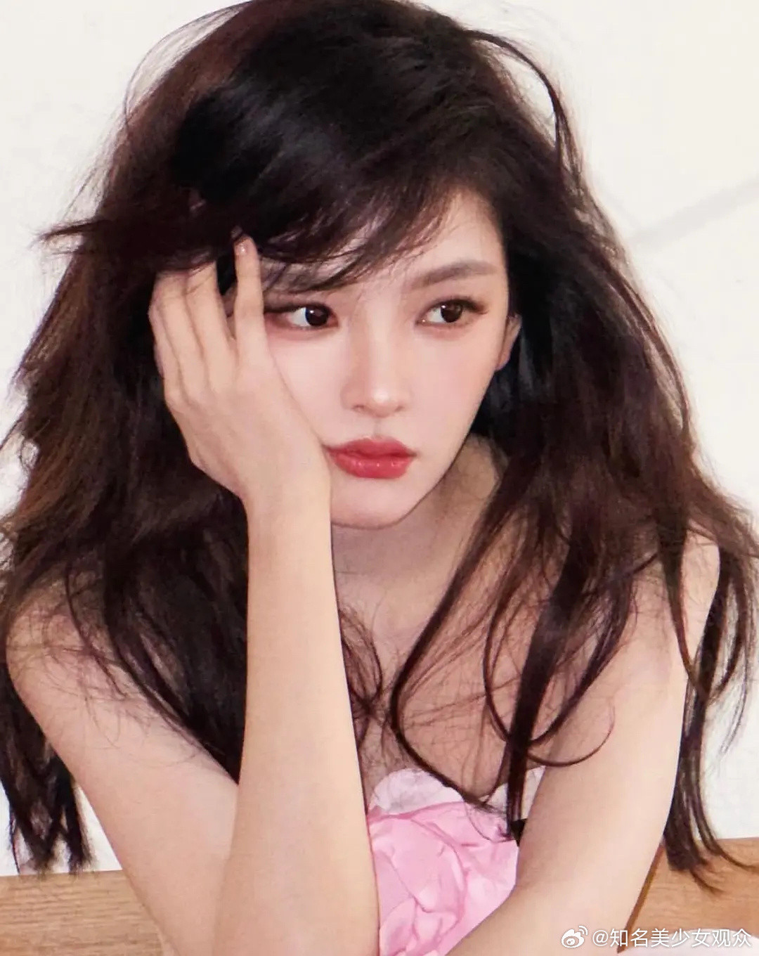 章若楠这个妆太适合她了，以前是清爽小白花这个妆很少女