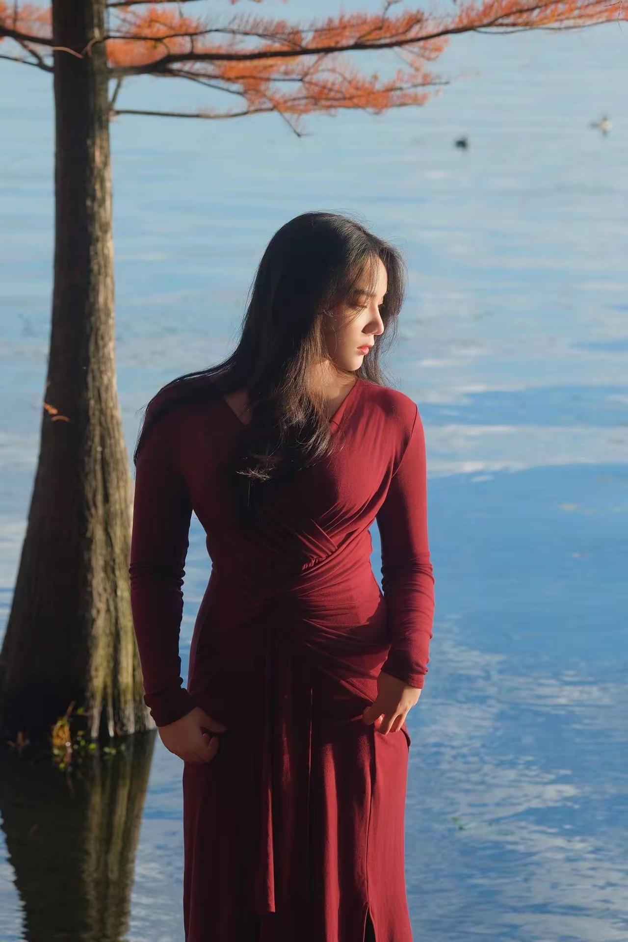 素颜。水瓶座♒️1月15日日至1月21日运势风生水起，千载难逢。金