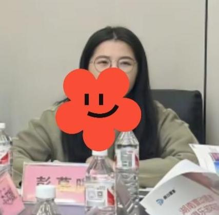 长沙霸占车位彭处长，最多33岁就副处了，才遴选到单位3年，原来宁乡市菁华铺乡政府