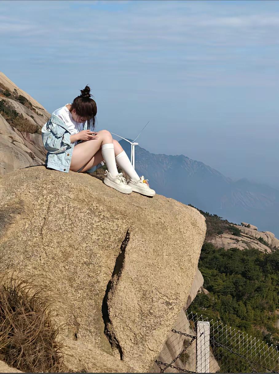 这么拍照太危险了吧