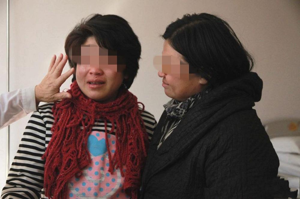 怀孕四个月做孕检, 医生告诉她没有孩子, 只是内分泌失调而已