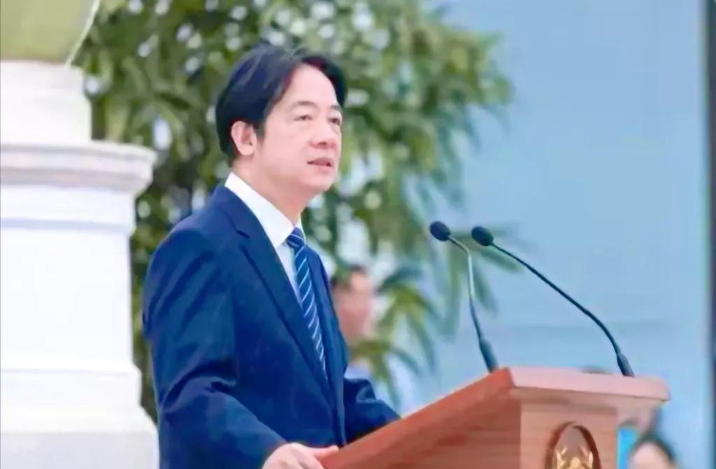 快讯！快讯！赖清德在5月20日台北的就职周年演讲，着实让人感觉有些微妙的