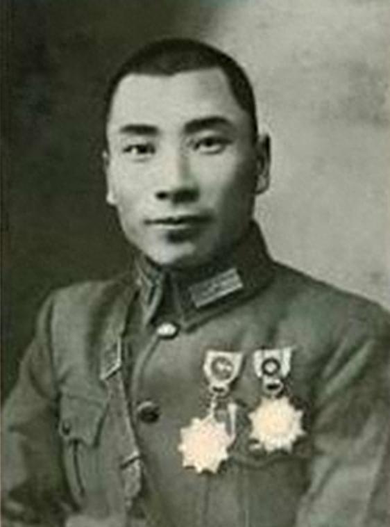 黄埔一期生在抗战歼灭六万日军，为什么1951年他却被判处死刑？1948年7月中