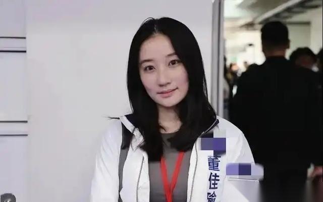 郑丽文率国民党14人代表团访陆，团队里最受关注的莫过于30岁的国际事务部