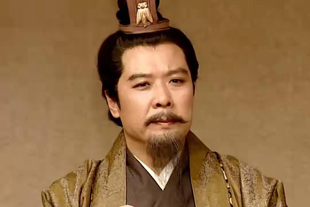 刘备若得天下，必杀这3位功臣，诸葛亮早有预见章武三年，白帝城永安宫的病榻前