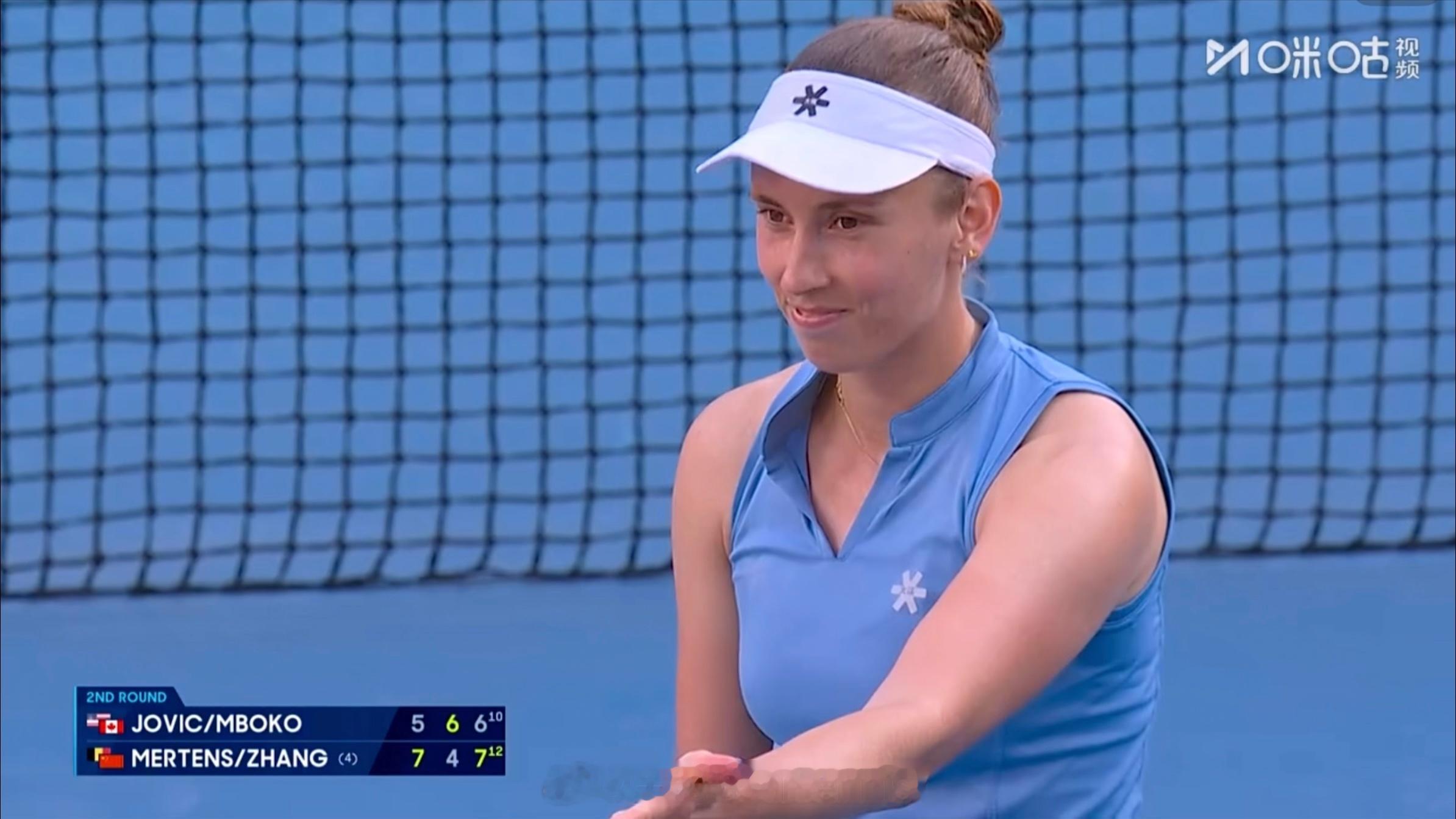 🙌🏻🙌🏻🙌🏻向你致敬澳网2026女双赛场上，张帅/梅尔滕斯组合在决