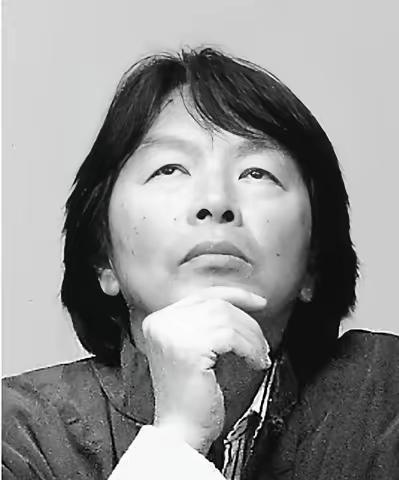 刘震云说：“当你强的时候，到处都是亲戚，遍地都是朋友，随手一抓就是至交。