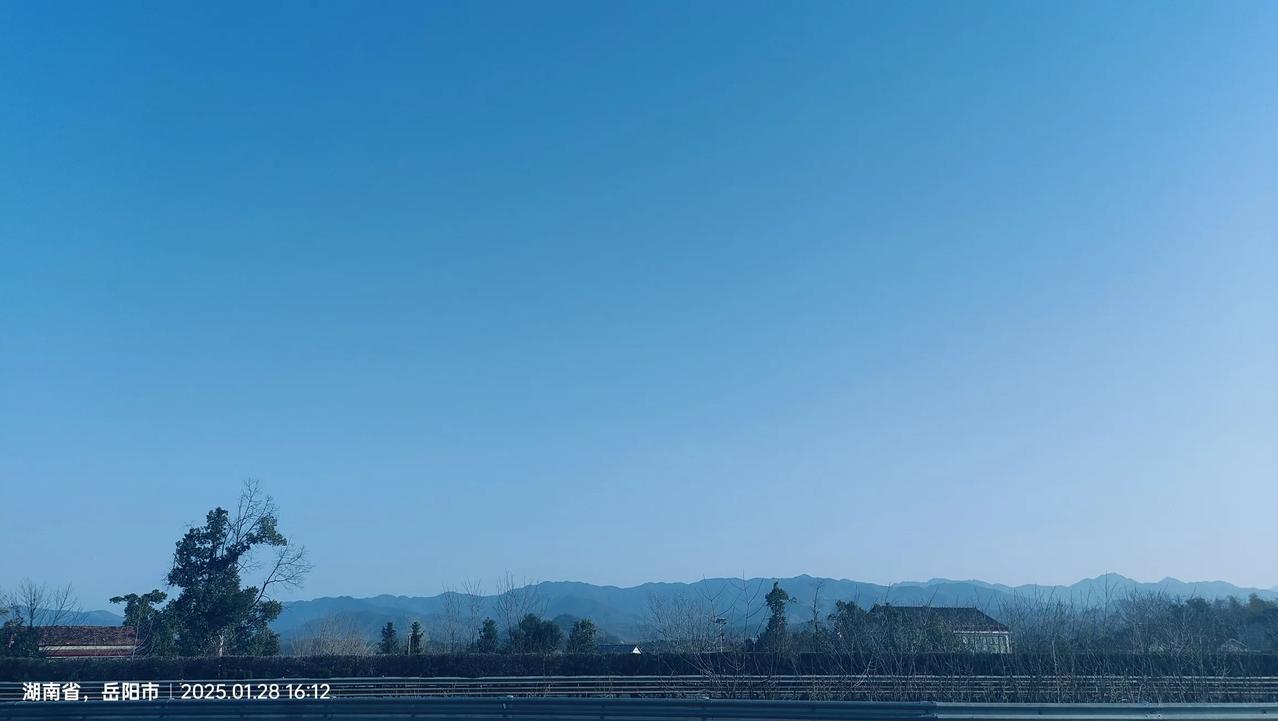关于春秋假，专家提出了三个要求，说到心坎里了春秋假是国家号召推行的，是为了减轻