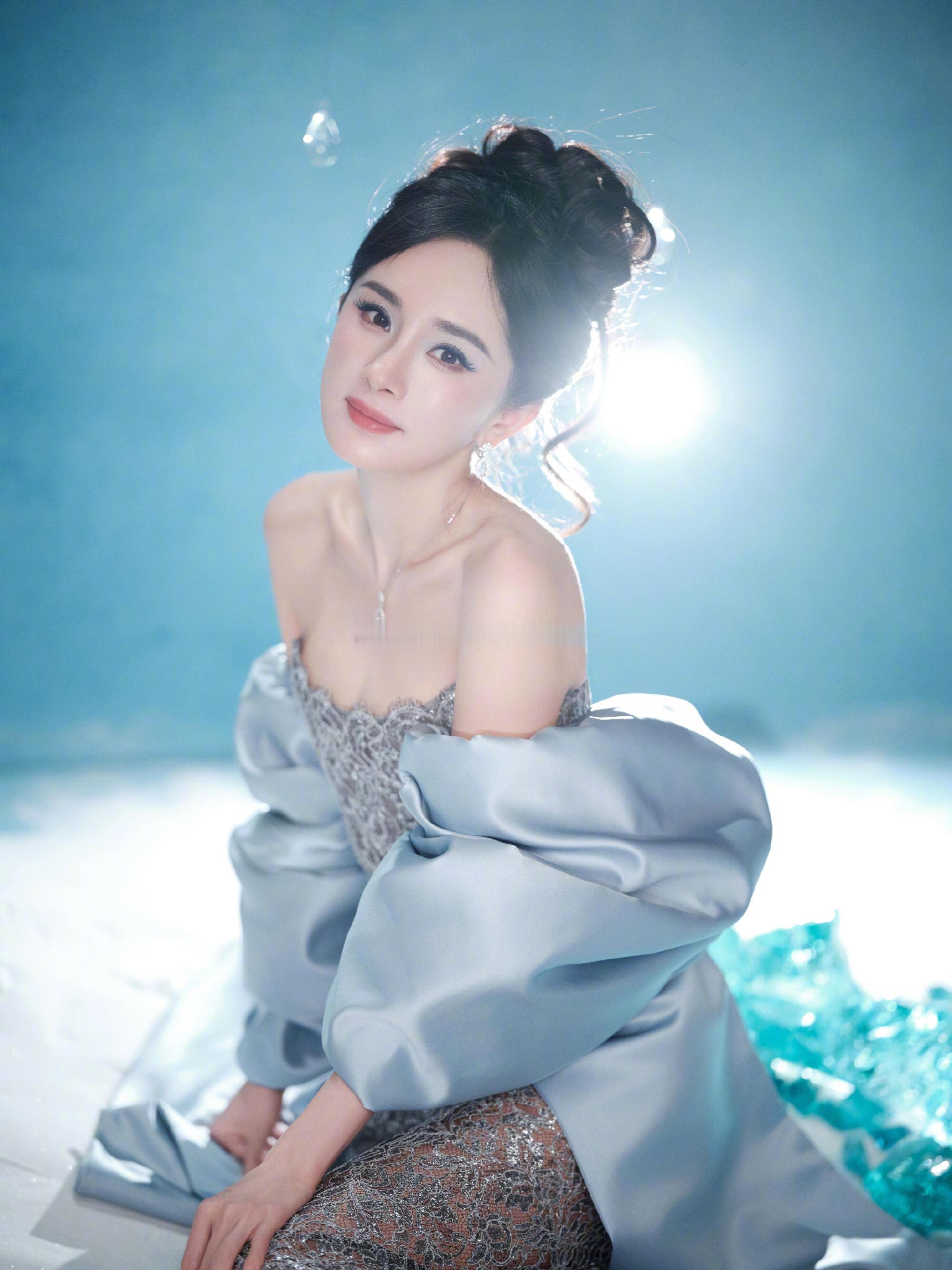 杨幂的完美身材杨幂不知道我的身材很曼妙杨幂