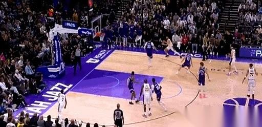 真的，我发誓，那一瞬间我以为自己手机卡了，开了0.5倍速。那哥们儿，叫克莱伯是