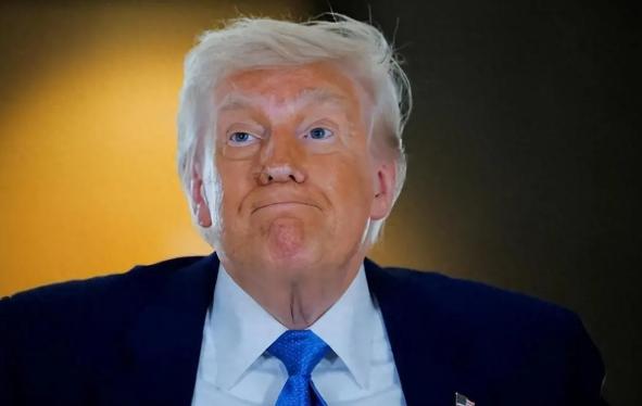 美媒今晨哀叹美国正在变成无耻的“暴徒国家”！北京时间15号凌晨，美国纽约有个大