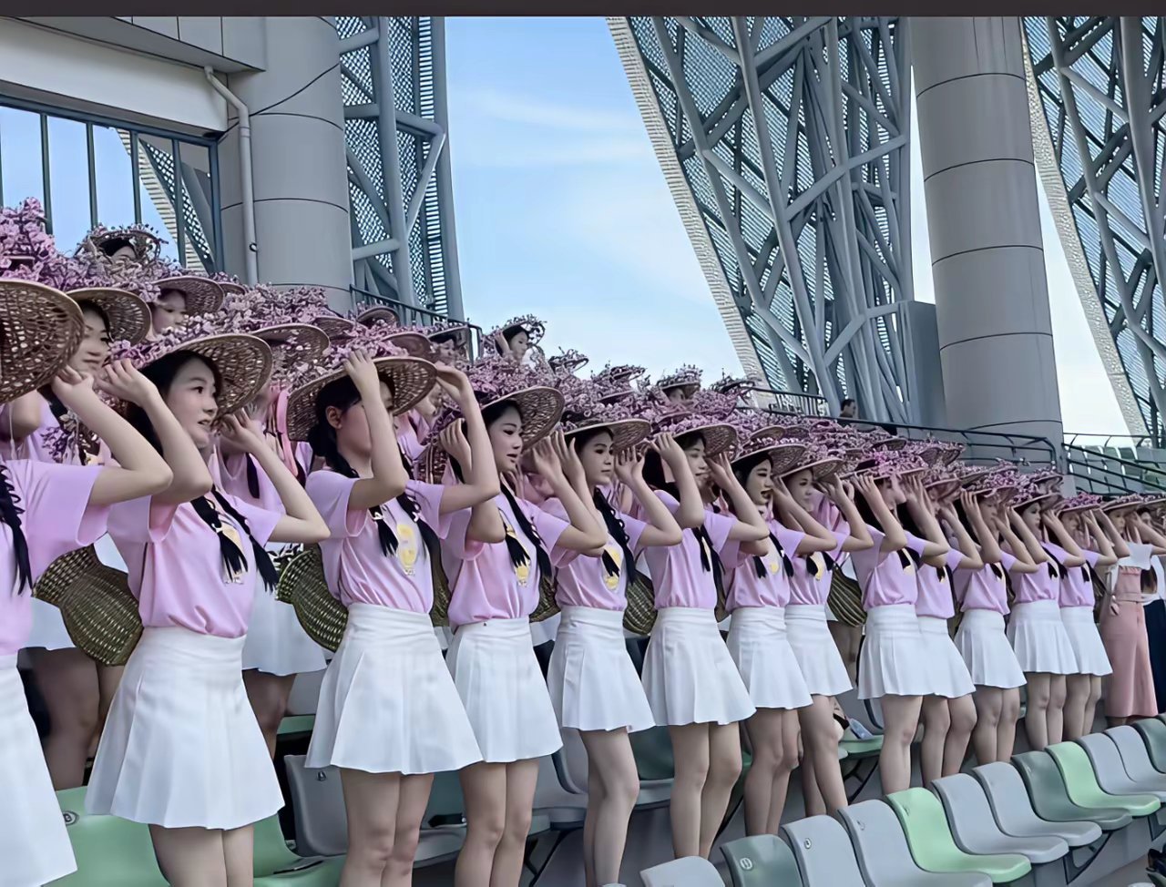 各个省看下来，都胜过了济南府的夏雨荷？