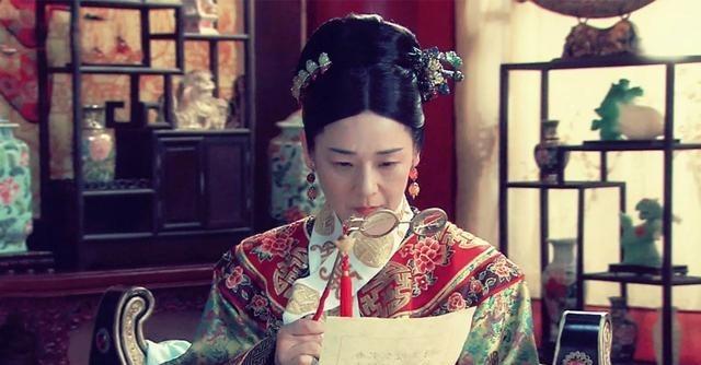 慈禧太后普通一天的花费，若是放到现在，大抵相当于多少人民币？1、只喝花瓣上的露水