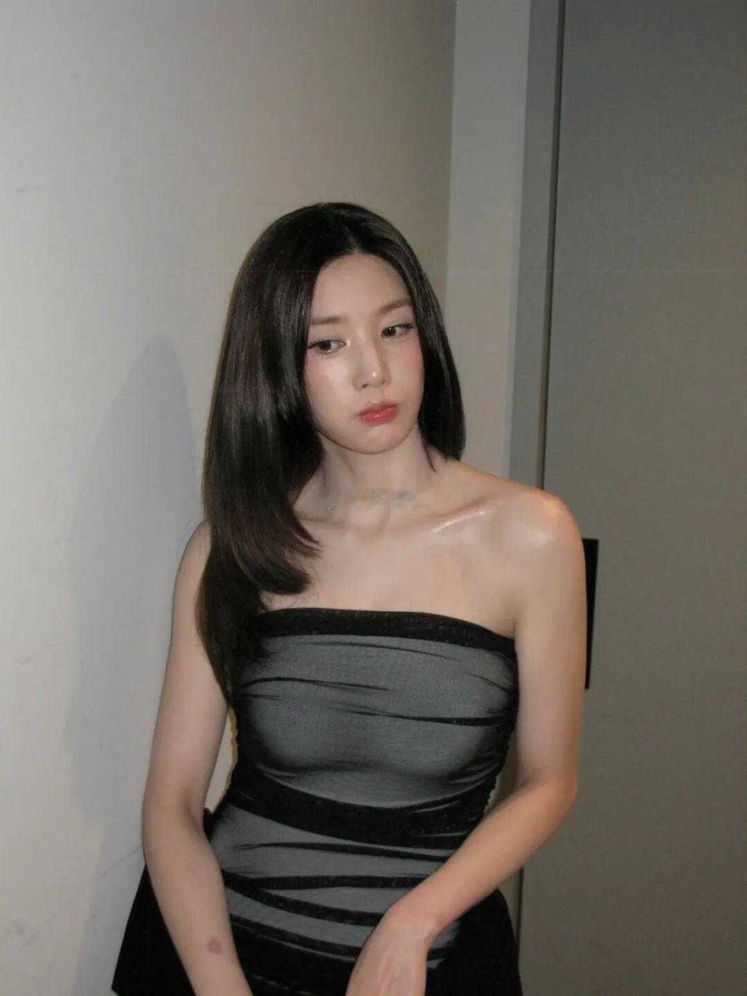 权恩妃ins更新身材曲线爆棚了不愧是你水弹女神