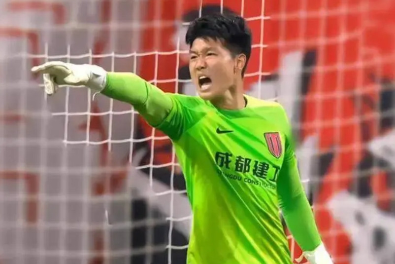 成都蓉城蹇韬不成熟啊！一句“输球怎么了”伤了蓉城球迷的心，本来蓉城争冠关键战输球