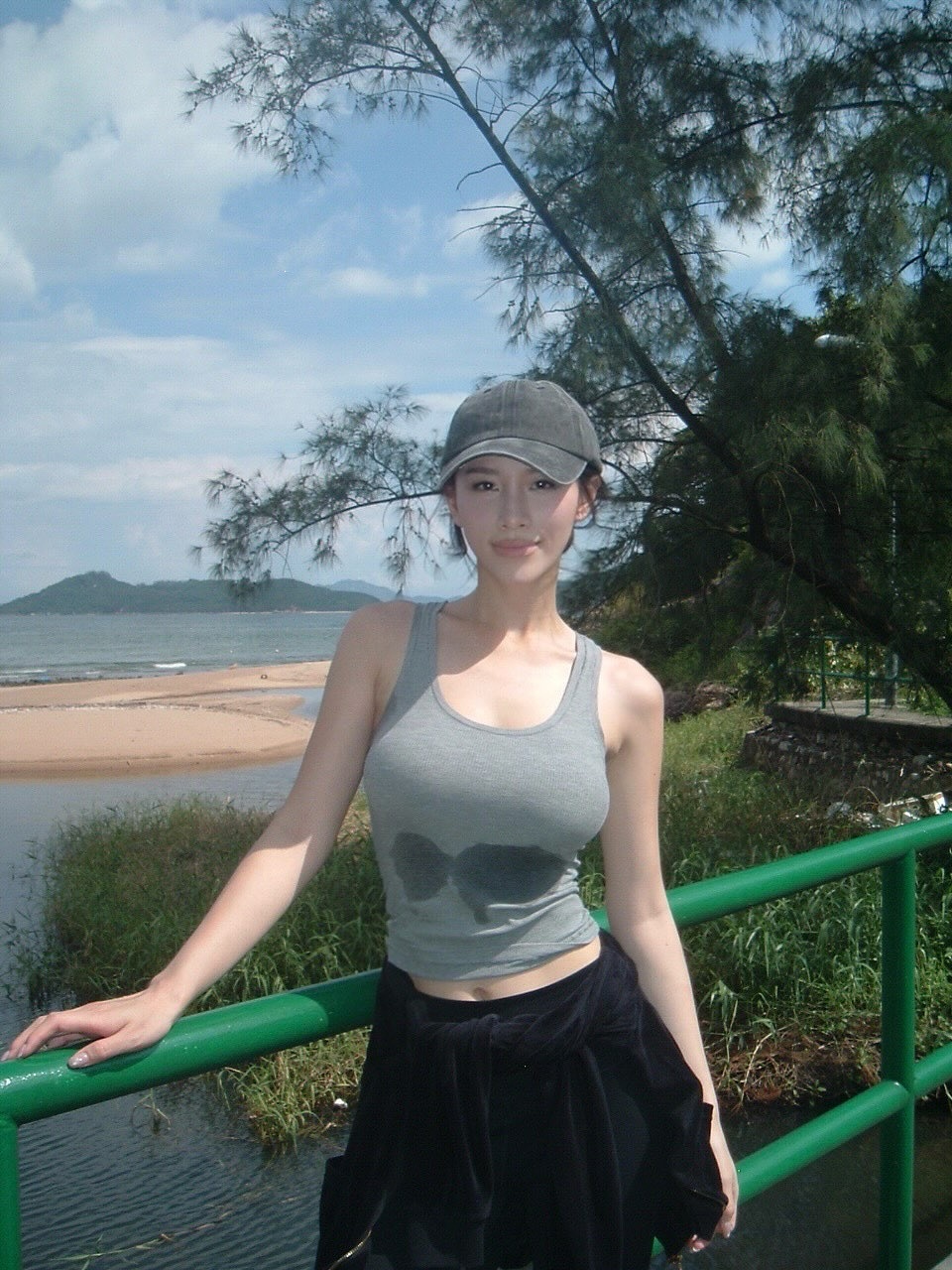 港姐郭珮文晒行山照​​​