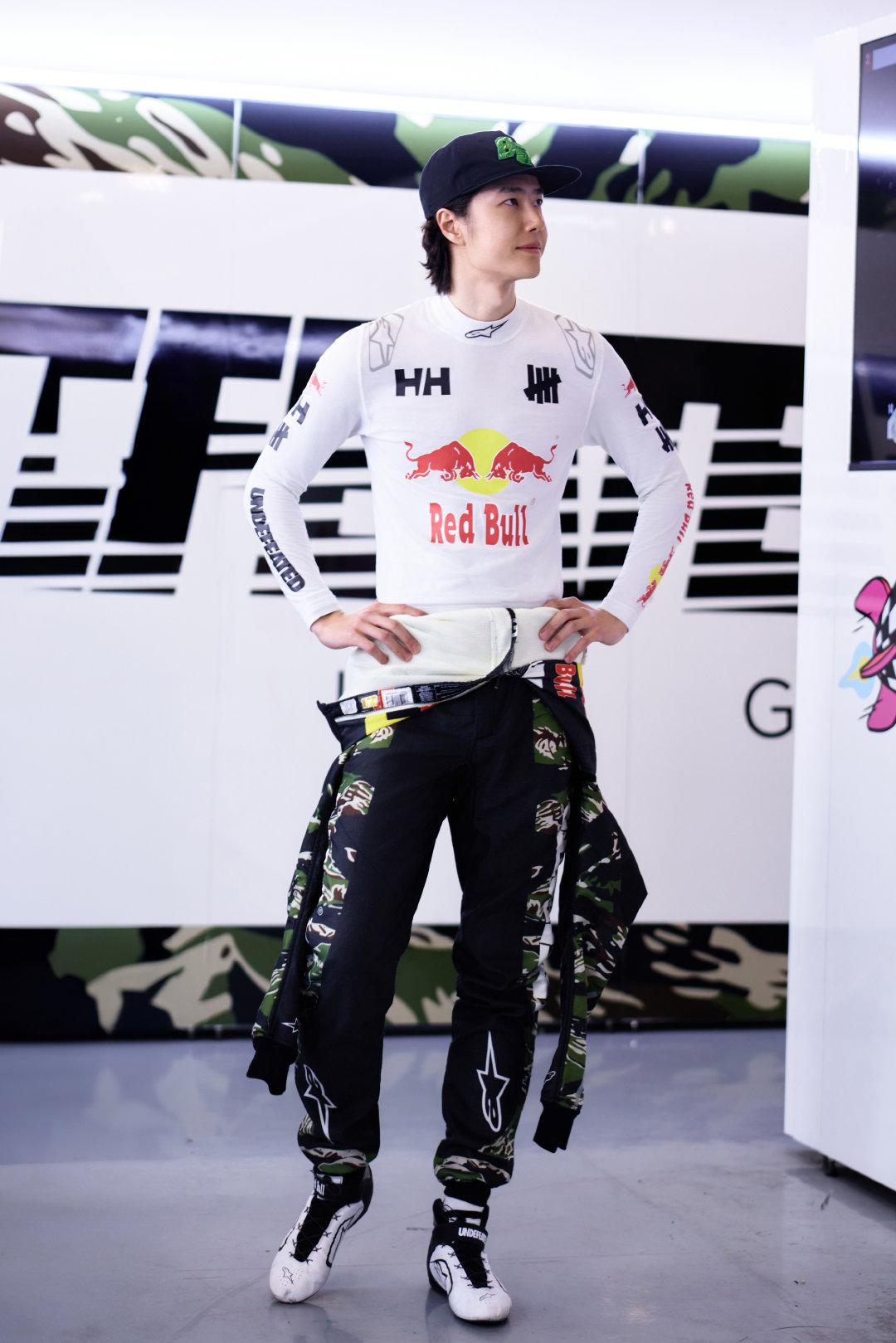 25位进站+19位带回下车换队友，组别第4，全场第16，恭喜85号赛车手王一博