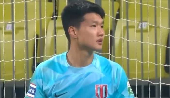 成都蓉城没有轮换的实力…可能成都蓉城是为了三天后的足协杯半决赛留力，也或许是进入