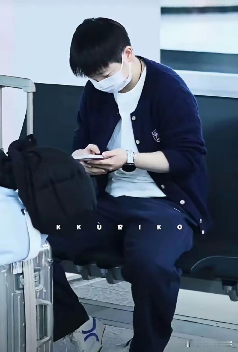 目前从海口亚洲国乒场外教练的安排上看到的一些变化。马琳指导:孙颖莎、王曼昱