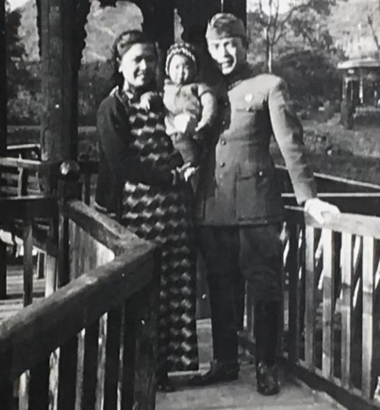 1938年，周恩来亲自布局，安排一位女特工潜伏打进国民党高层内部，没想到，她竟嫁