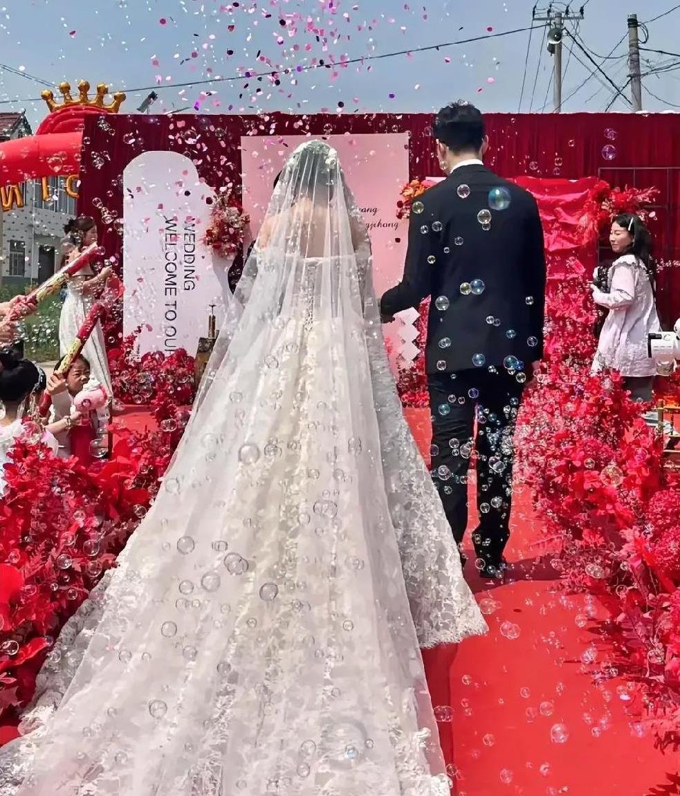 一夜之间，结婚的和没结婚的都集体破防了！河北一农村直接给本村红白喜事定了硬规矩彩