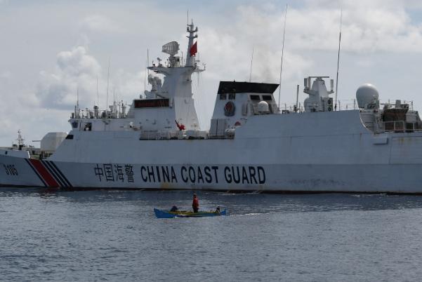 中国连续四天锁死黄岩岛，菲律宾媒体破大防：跟中国对抗太蠢了！菲律宾一家英文媒