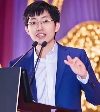 美国方面连续三年发出学术交流邀请，对象是同一个中国人，而他每次的回答只有两个字：