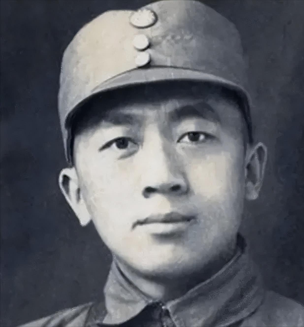 1944年，一打入敌人内部的地下党刚查完哨回到家里，伪副师长的妻子就慌里