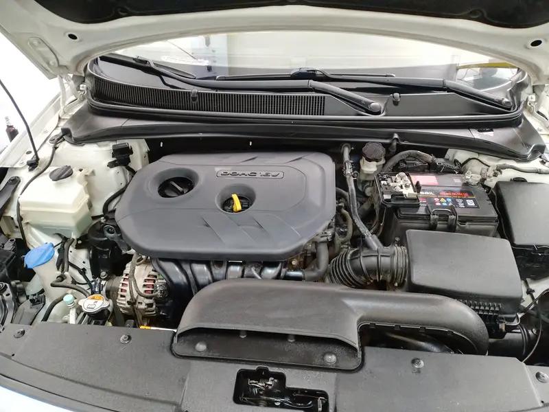 起亚K3和吉利帝豪发动机谁更好，还真得好好说道说道。起亚K3常见的1.5L自然