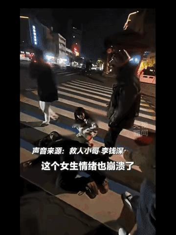 央视都为他们点赞！许昌这4个外卖小哥，太暖了！河南许昌的深夜，4个外卖小哥正