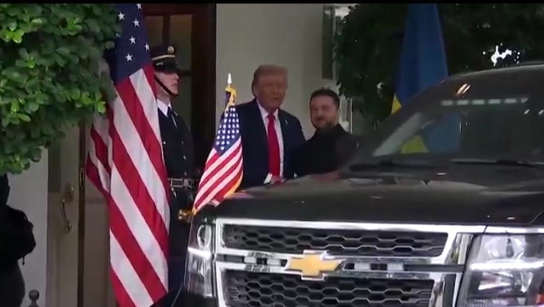 突发新闻——两名知情人士透露，美国已向弗拉基米尔·泽连斯基总统发出信号，乌克兰必