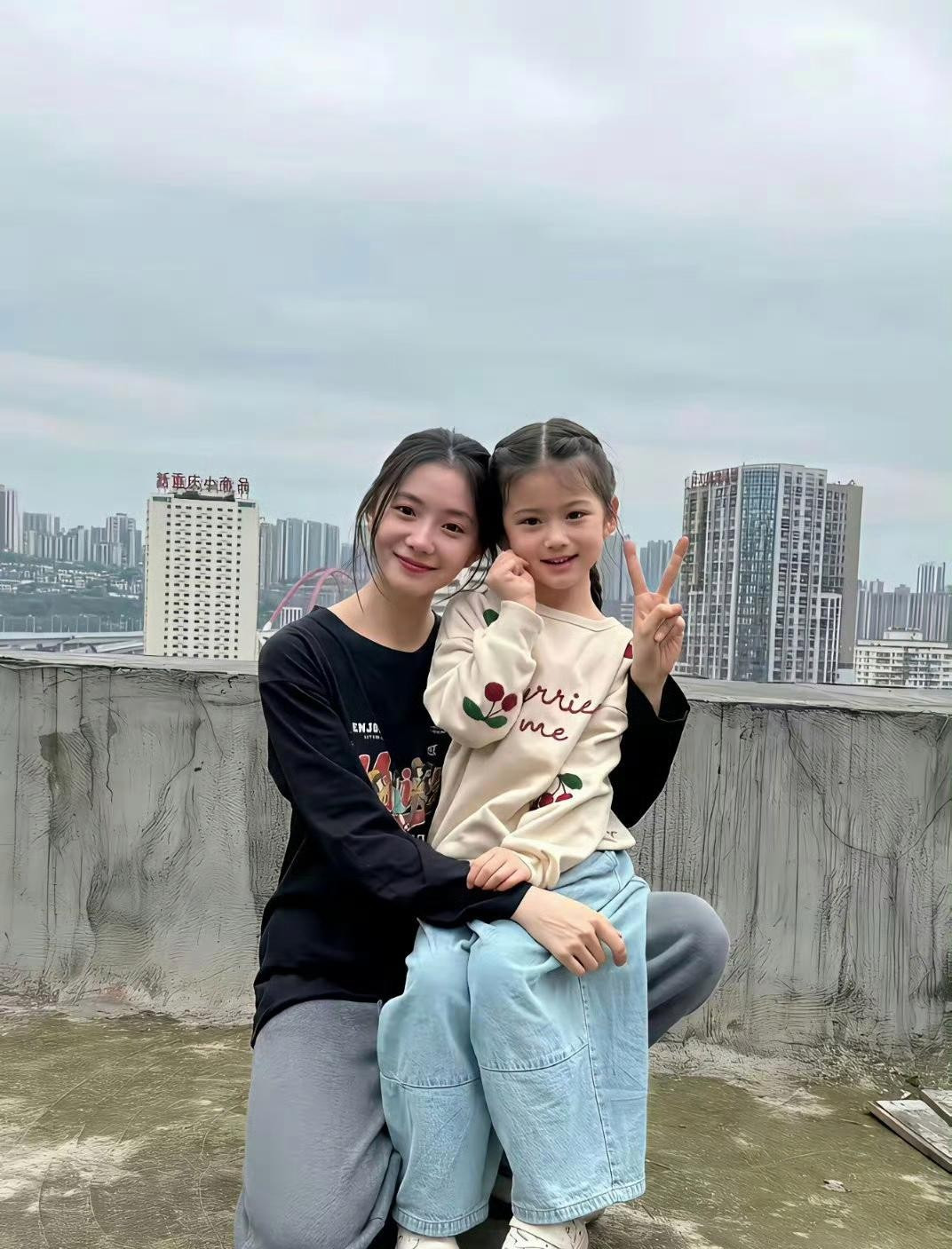 论女明星的头小到什么地步，看刘浩存这张图就知道了?