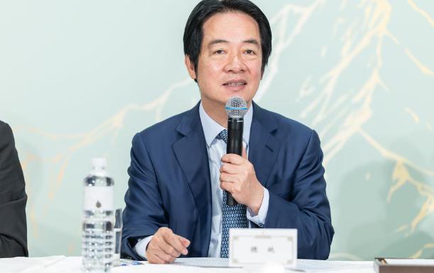 赖清德再谈军购！6月18日，针对特朗普表示“将暂缓第二批的对台军购”，赖清德表示