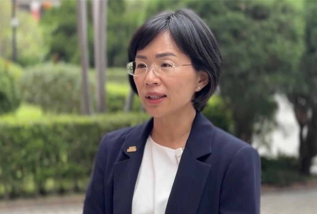 苏巧慧公布竞选团队，杨智伃惊呆：扣到负分民进党新北市长候选人苏巧慧30日公布竞