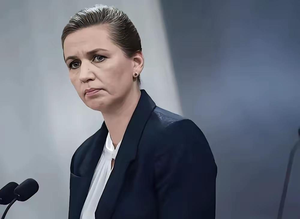 丹麦真可谓是“作茧自缚”。曾经它是反俄、反中的急先锋，丹麦首相还口出狂言要“先诛