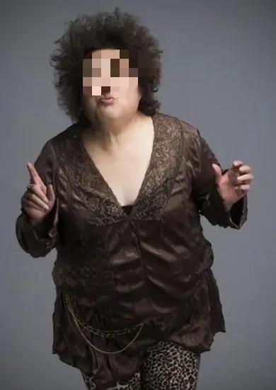 你敢勾引中年女吗？从年轻的时候，我就一直很注意男女关系，从来不和女同志走的近，