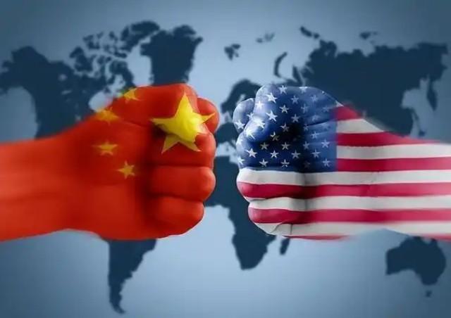美国觉得只要不降息，中国就得爆雷，而中国认为只要忍一忍，美国就该降息了，那中美的