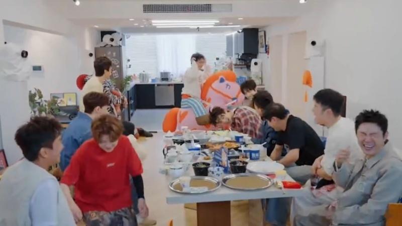 鹿晗崩溃先找邓超邓超陈赫的歌比鹿晗多哈哈哈哈哈林树才艺表演太有杀伤力了，鹿晗扛