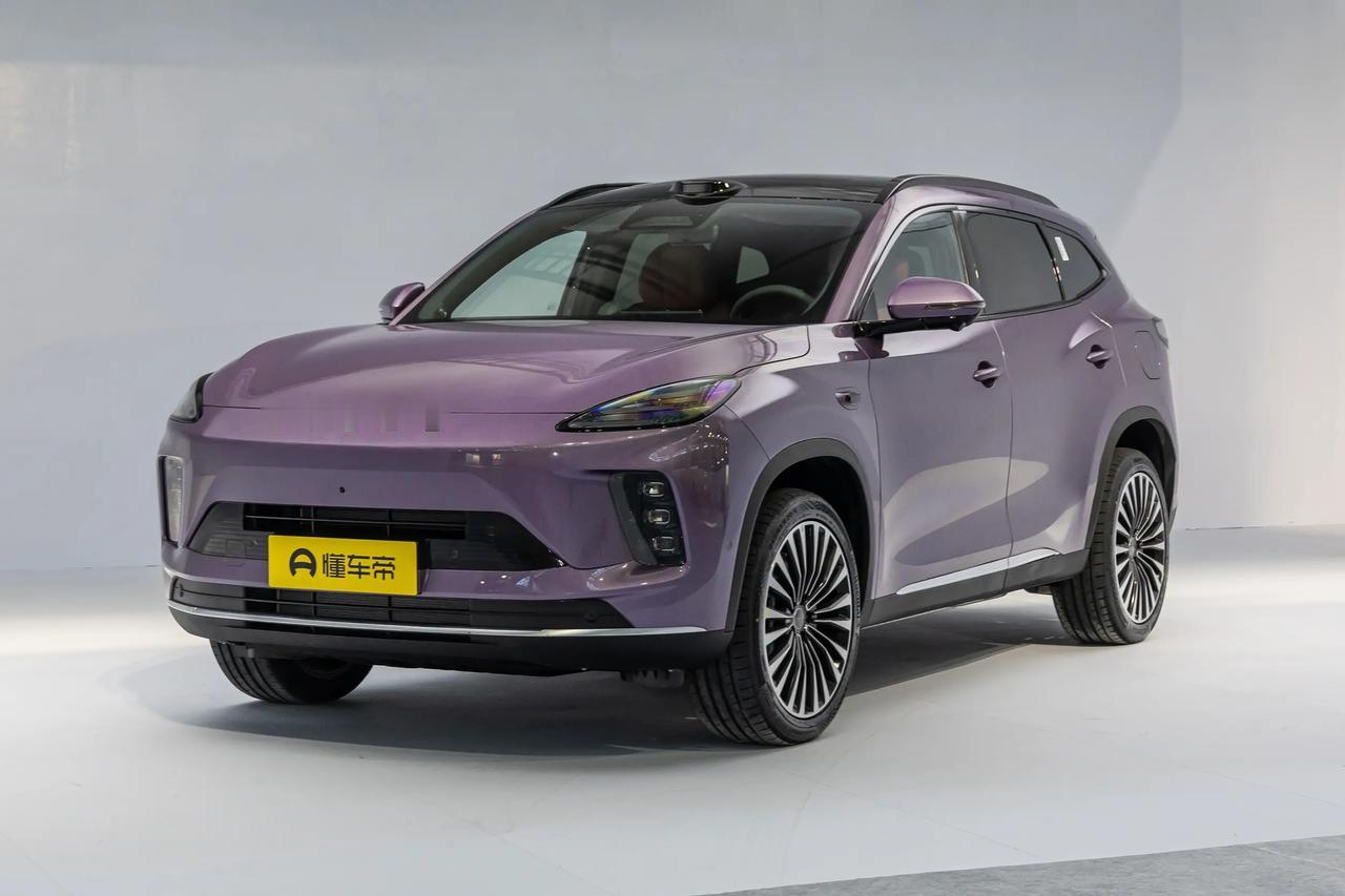 奇瑞星途ET5上市了，是扑街还是卖爆？全系两个配置，清晰明了，均为增程车型，主