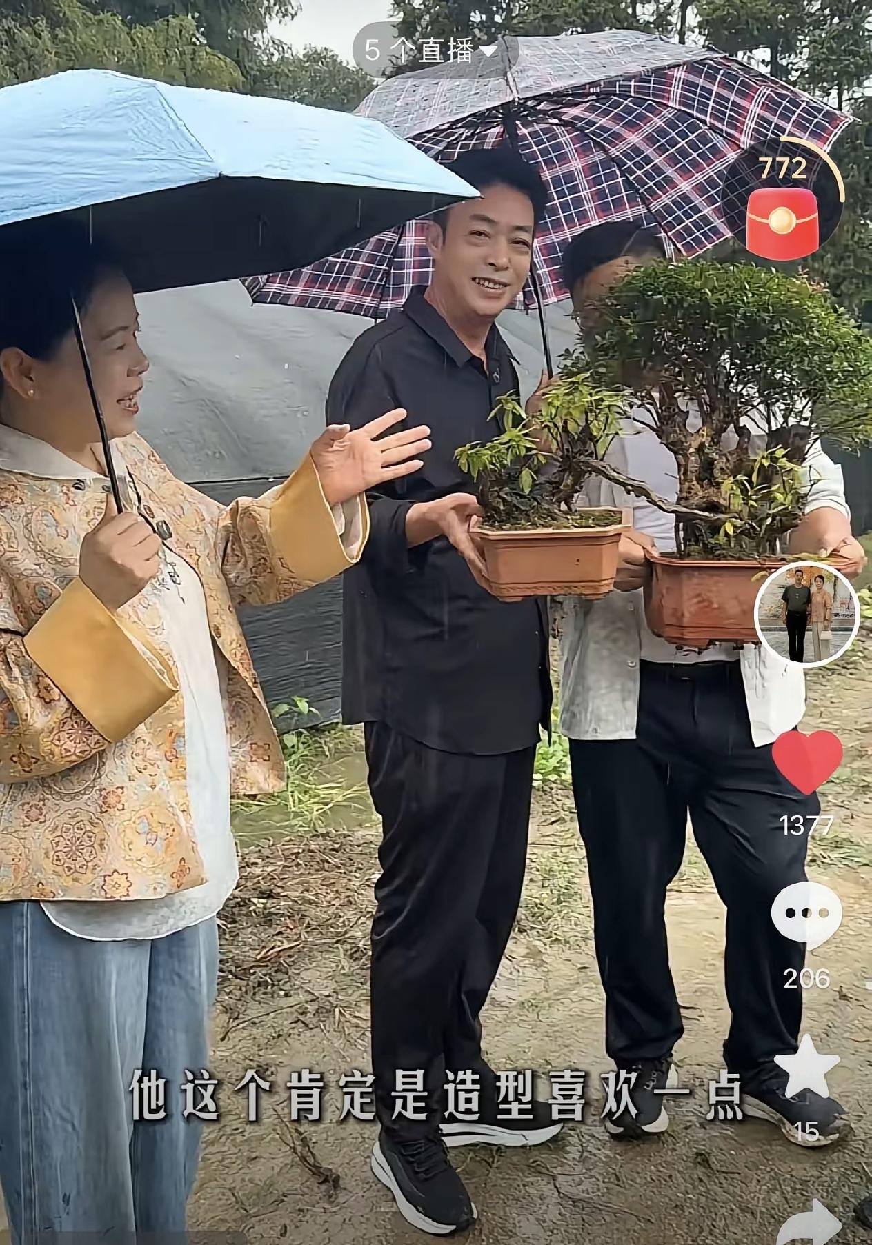 姐姐们昨天看到骄傲在直播间再次否认割肝救子，说这只是许敏在立人设。可她说这话的时