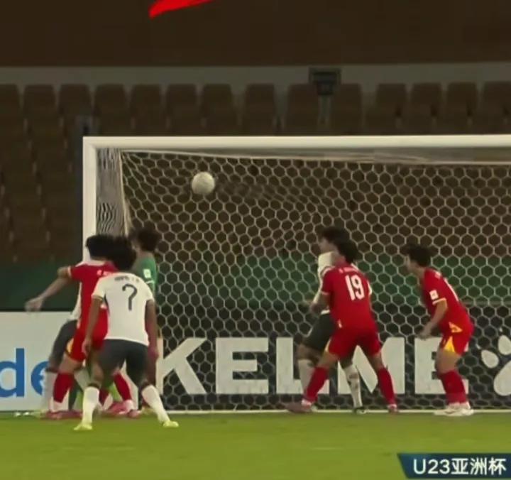 第四档球队杀进决赛？U23小将用零封改写中国足球剧本终场哨响前8秒，拜合拉木