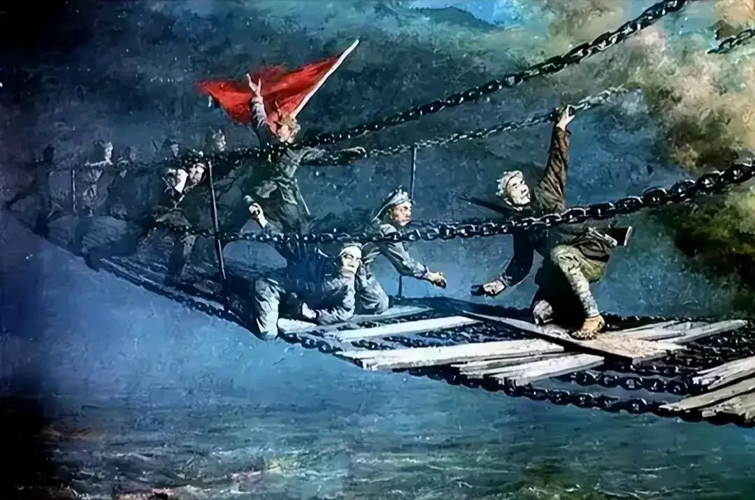历史似乎开了天眼，当3万红军来到波涛汹涌的大渡河时，老蒋兴奋不已，立即布下天罗地网，石达开第二弥漫在