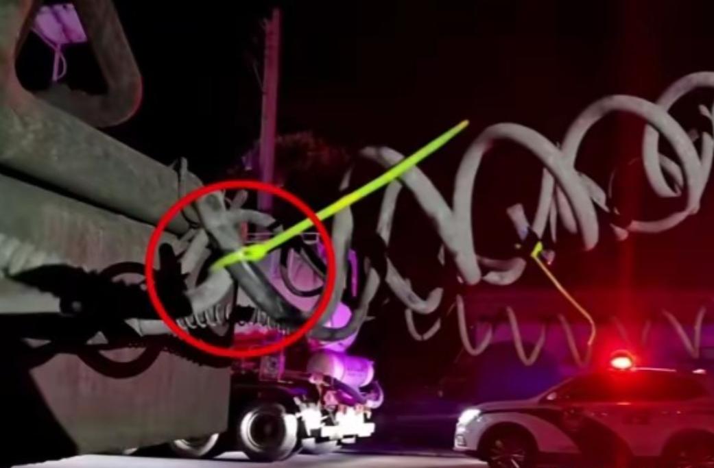 谋财害命！山东济南，男子将货车停在路边，去拉面馆吃了个饭，半个小时后，他启动车辆