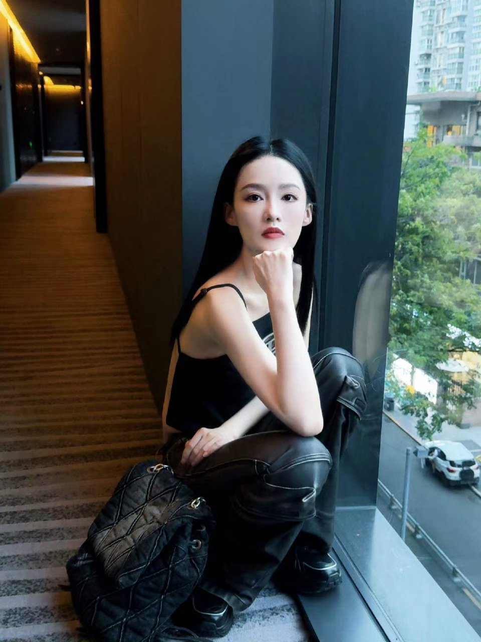 李沁～～李沁眉姐姐穿搭李沁明星李沁​​​